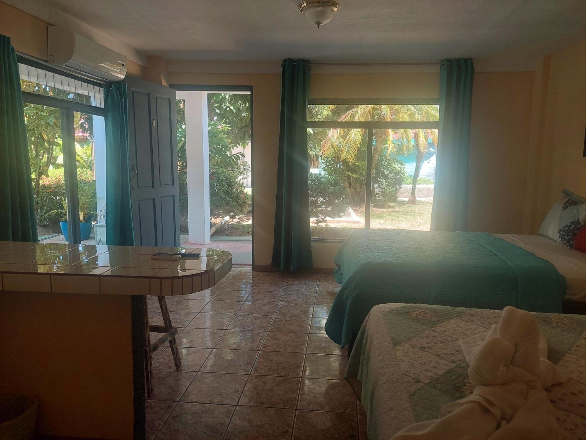 Hospedaje Quepos Dış mekan fotoğraf