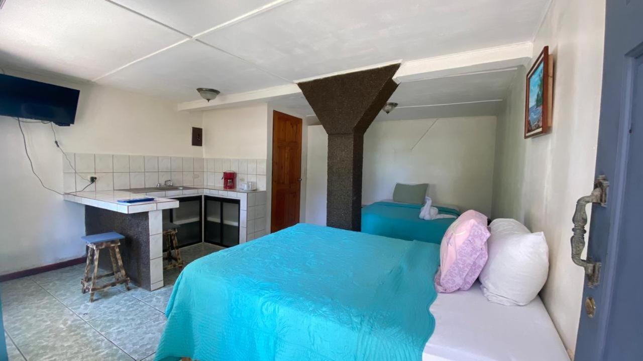 Hospedaje Quepos Dış mekan fotoğraf